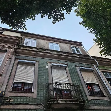 Aguia Quarto em Acomodações Particulares *